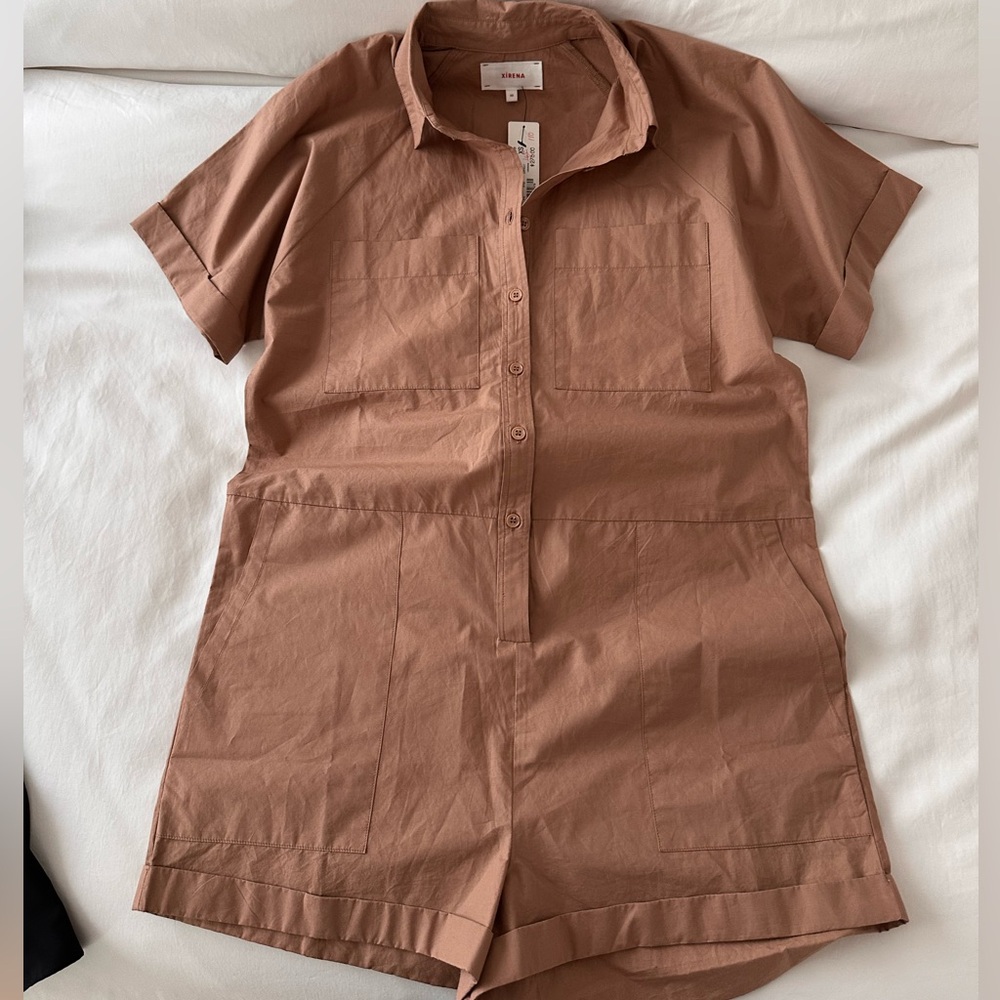 Xirena Short Sleeve Utility Romper in Clay